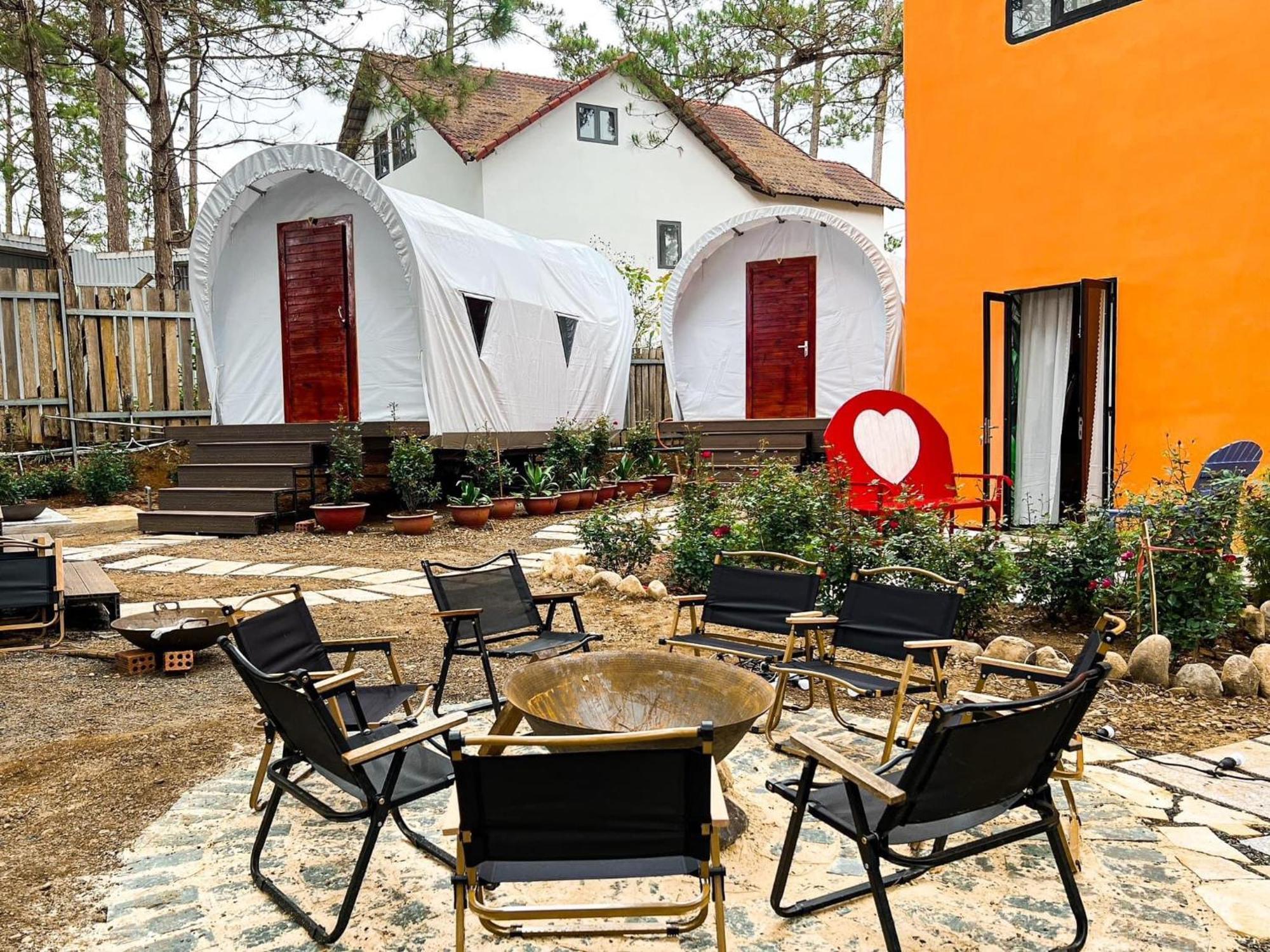 De Vivre Homestay Mang Den Kon Von Kla Экстерьер фото